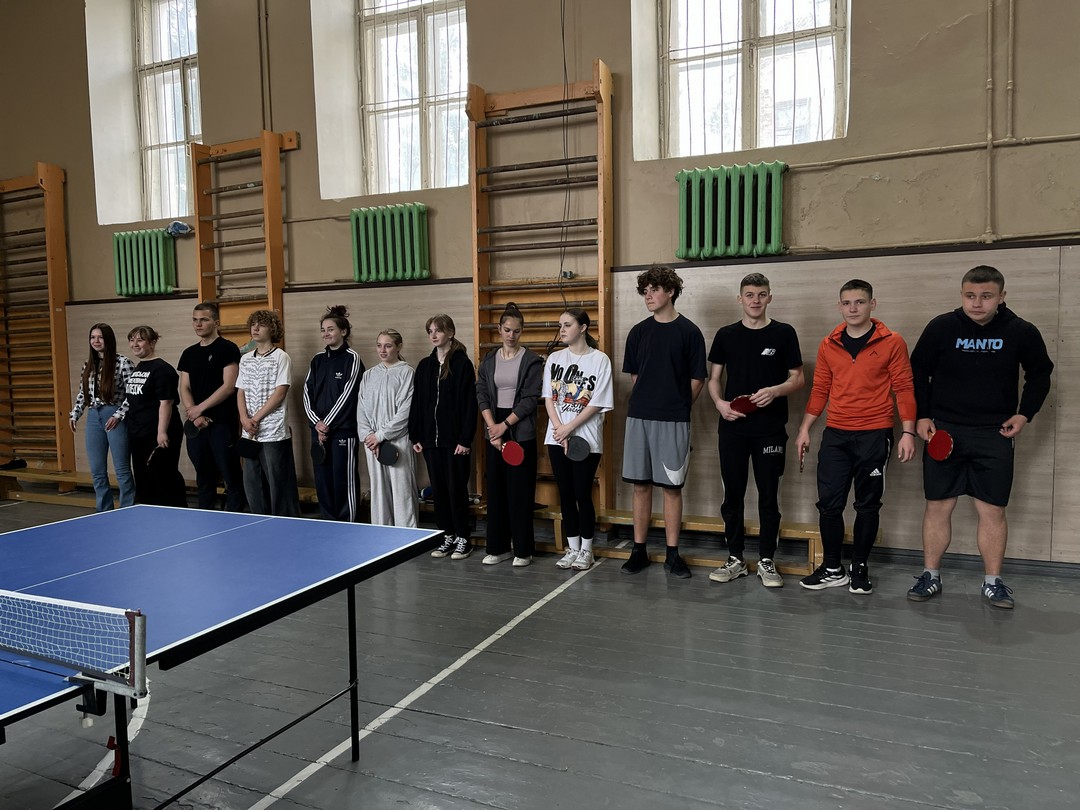 Ви зараз переглядаєте Відбулася дружня зустріч команд з настільного тенісу
