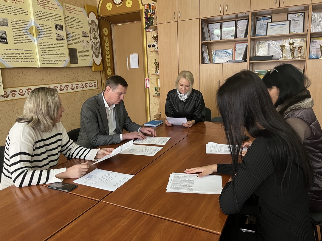 Детальніше про статтю Стейкхолдери, академічна спільнота та студенти обговорили вдосконалення ОПП «Бухгалтерський облік»