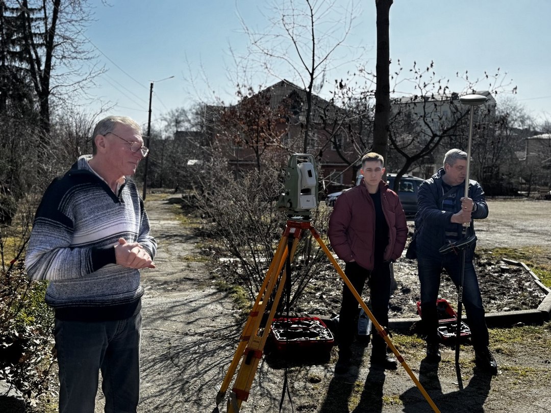 Детальніше про статтю Зустріч з представниками топографо-геодезичної служби